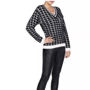 Maglione Love Token classico nero pied de poule scollo a V taglia S - Foto 1 di 4