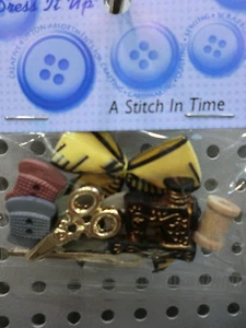 PACCHETTI DECORAZIONI CUCITO SCRAPBOOKING - Picture 1 of 1