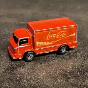 VINTAGE CORGI JUNIORS JR RED COCA-COLA LEYLAND TERRIER TRUCK 1:64 GT BRITAIN - Picture 1 of 7