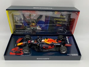 1:18 Minichamps Max Verstappen Red Bull RB16B World Champion Abu Dhabi 2021 - Picture 1 of 5