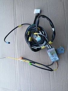 TOYOTA AVENSIS 2014 Amplificatore antenna aerea con telaio di cablaggio 86300-0221 - Foto 1 di 6