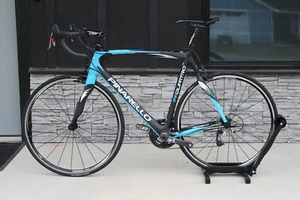 57 cm - 2012 Pinarello FP Quattro - Carbon - 17lb - SRAM Red - INV 822 - Picture 1 of 21