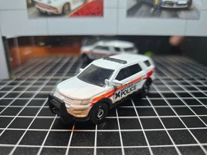 š 2016 FORD INTERCEPTOR UTILITY POLICE SUV 1:64 Matchbox Collector #96 Die Cast - Picture 1 of 5