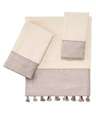 Avanti Home Beaufort Ivory Bath Towel, NWT - Image 1 of 3