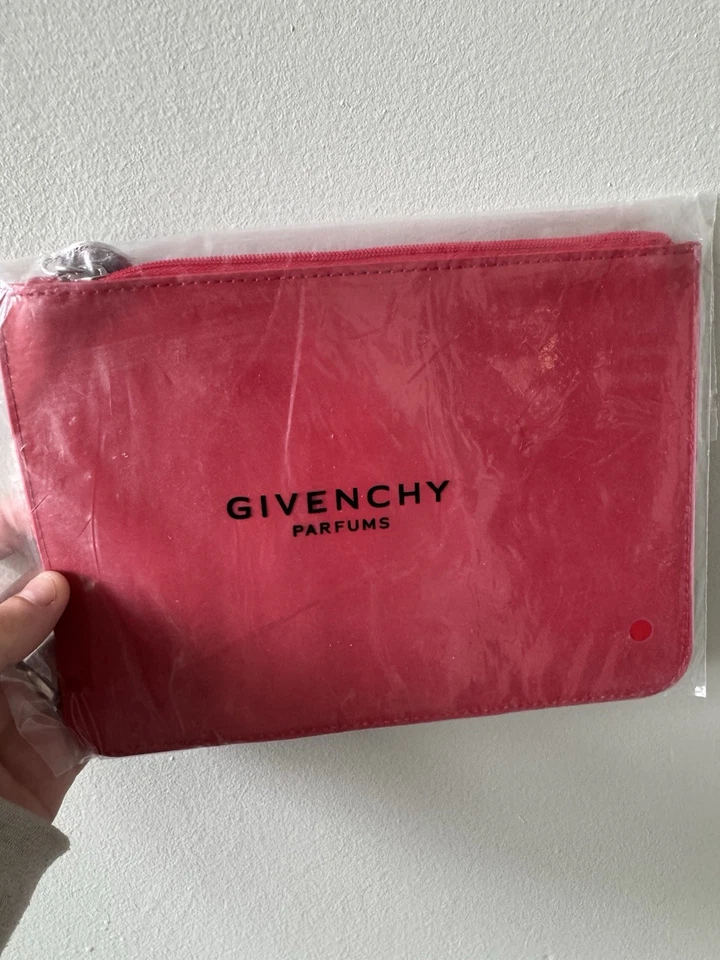 Bolsa de maquillaje Givenchy Foto 1 de 2