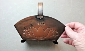 Pfaltzgraff Village Solid Copper Pierced Floral Pattern Napkin Holder w Handle - Picture 1 of 8