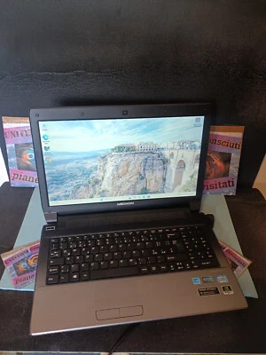 Medion p6638 15,6" i5-2,6GHz grafica Nvidia  1GB 8GB 128GB SSD NVME windowa 11 - Immagine 1 di 4