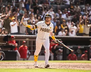 Foto de béisbol de Jake Cronenworth "no entretenido" de los Padres de San Diego 8x10 MLB - Imagen 1 de 1