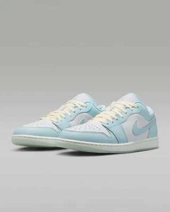 HJ5999-400 Nike Air Jordan 1 Low SE Glacier Blue Summit White Guava Ice (Herren) - Bild 1 von 8