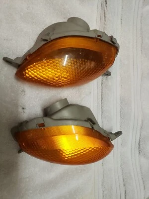 Intermitentes delanteros izquierdo y derecho Suzuki Hayabusa 1999-2007 OEM #L8 Foto 1 de 4