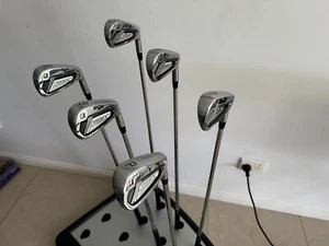 'AS NEW' BRIDGESTONE GOLF 202CBP FORGED RH IRON SET 5-PW NS PRO 950GH R FLEX - Picture 1 of 13