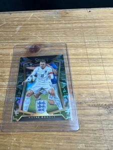 2015-16 Panini Select SOCCER Wayne Rooney #31 Camo Prizm /249 ENGLAND - Bild 1 von 2