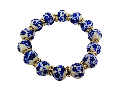 Pulsera elástica con cuentas de flores de porcelana azul y blanco y cuentas de cristal NUEVO Foto 1 de 4