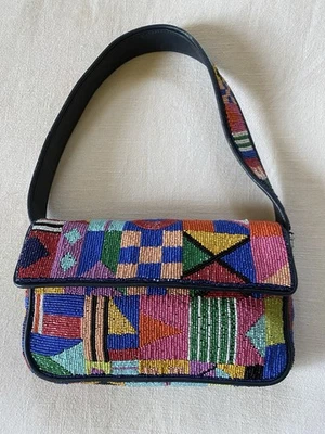 Auténtico Bolso de Hombro Staud Tommy Cuentas de Vidrio Lentejuelas Rectángulo Velas Banderas Foto 1 de 4