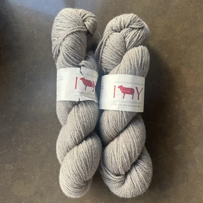 Lot 2 Skeins Isle Yarns 100% Worsted Spun Wool Yarn Barnleaze (Gray) UK Made - Image 1 of 4