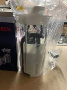 Fuel Pump fits NISSAN PRIMERA P12, WP12 1.8 In tank 02 to 04 QG18DE Bosch New - Picture 1 of 3