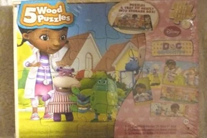 Disney - 5 Holzpuzzle in Holz Aufbewahrungsbox - Doc McStuffins versiegelt - Bild 1 von 5