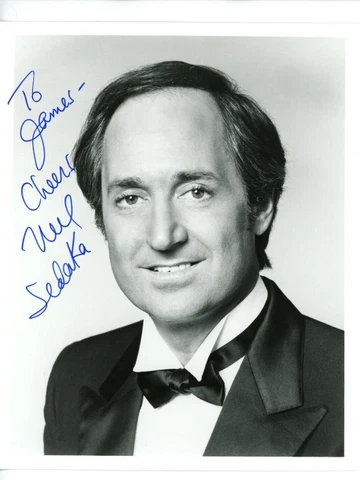 Autographed 8x10 Photo singer-songwriter and pianist Neil Sedaka Cover