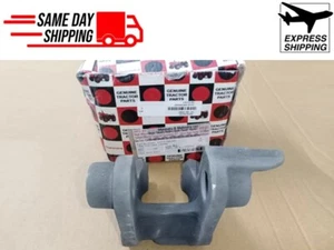 OEM 005557652R1 TOP LINK BELLCRANK FOR 3505 E350 C27 C35 3325 MAHINDRA TRACTOR - Picture 1 of 6