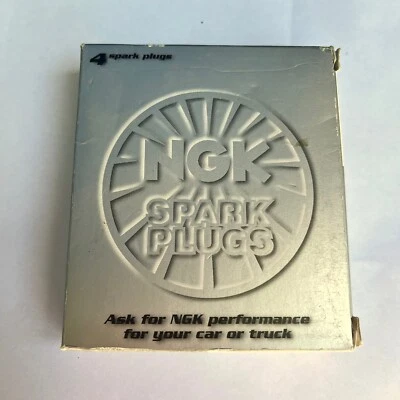 Juego de bujías estándar NGK (4 piezas) 5643 para Saturn SC SC2 SW2 1,9 L4 Foto 1 de 4
