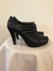 Womens Madden Girl "Castillo" Black Vegan Leather Platform Ankle Booties Sz. 6 - Picture 1 of 11