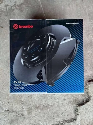 Brake discs and pads for Tesla Model S and x rear axel - Image 1 of 3