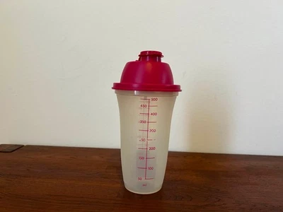 Tupperware Mix-Fix Shaker und Messbecher mit Trinkdeckel und Misch-Einsatz - Bild 1 von 3