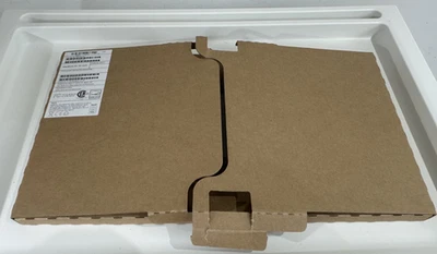 MacBook Air 13-inch (2024) - Apple M3 8-core and 8-core GPU - 8GB RAM - SSD 512G - Image 1 of 4