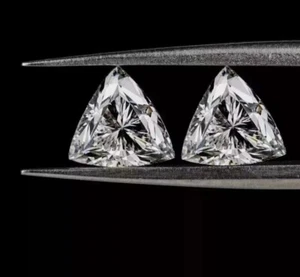 Lab-Grown Loose CVD Diamond Certified Pair Trillion Cut 6mm D Color IF Clarity - Bild 1 von 12