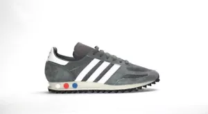 Scarpe da ginnastica Adidas Originals LA - grigio solido/bianco vintage - UK 5, 6 - PREZZO AL PUBBLICO £ 90 - Foto 1 di 7