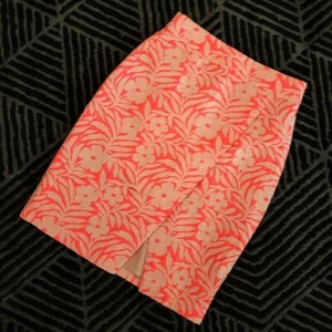 Women's size 2 = 10 'J. CREW' Stunning pink and beige floral print overlap skirt - Picture 1 of 3