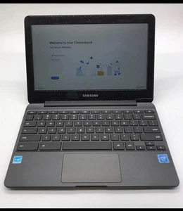 Samsung Chromebook 3 XE500C13 11.6 in. 2GB RAM 16GB SSD Intel Celeron N 2.48GHz - Picture 1 of 7