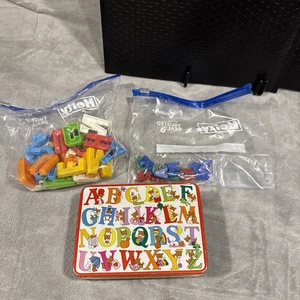 Konvolut 2 Metalldosen mit Buchstaben und Zahlen mit Defekt - Bild 1 von 13