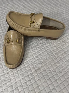 Authentic Gucci Beige Patent Leather Mens Loafer US 7 - Picture 1 of 16