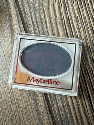 Sombra de ojos Maybelline azul compacta vintage Foto 1 de 2