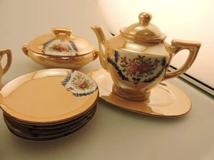 Vintage Child’s Flowered Miniature Tea Set Made in Japan 1950's - 25 PCs - Picture 1 of 8