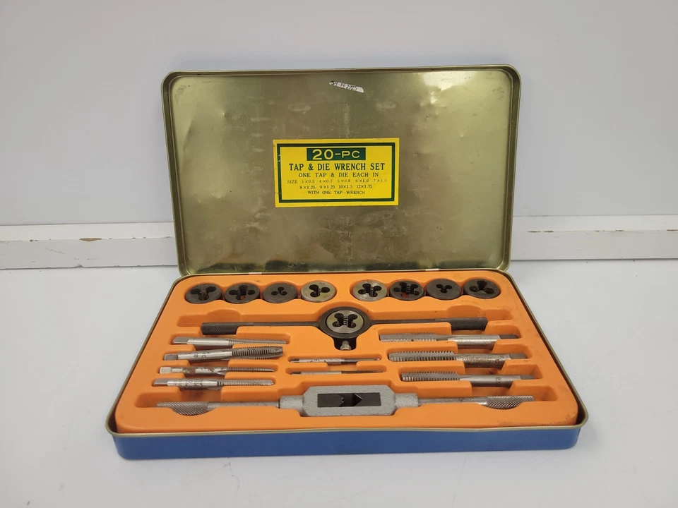 (81814-1) Juego de grifos y troqueles hacia el oeste Foto 1 de 4