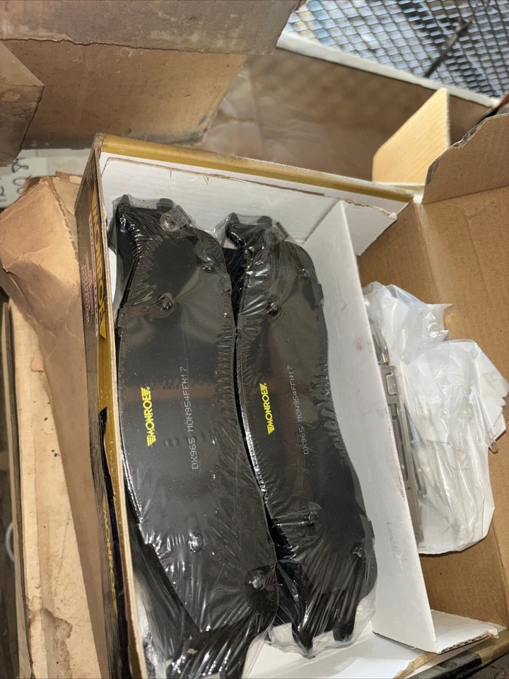 Pastillas de freno de disco Monroe 06-08 1500 Dodge 03-08 Ram 2500 Dx965 Foto 1 de 4