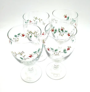 Set of 4 Pfaltzgraff Winterberry Wine Glasses in Original Box - Holiday Decor - Picture 1 of 4
