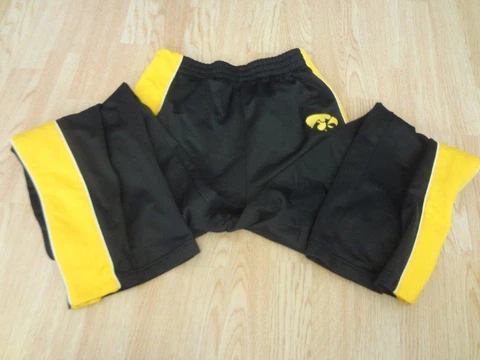Youth Iowa Hawkeyes XL (20) Breakaway Pants Basketball Warmup Buttoned Mighty Ma Cover
