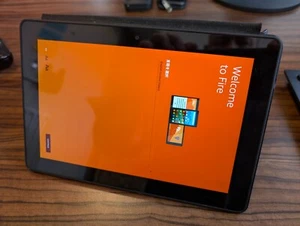 Amazon Fire HDX 8.9, 4th Gen, 64 GB, WLAN + 4G/LTE mit Origami-Schutzhülle - Bild 1 von 6