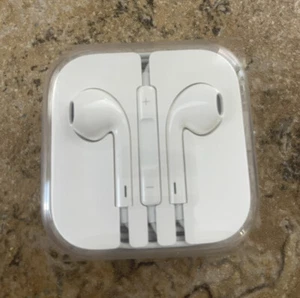 NEW Authentic Apple Wired iPhone iPad IPod Ear Buds | White AIR Buds - Photo 1 sur 3