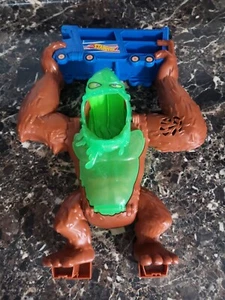 Hot Wheels Toxic Gorilla Slam Playset Lights Sounds Gorilla Accessory Only WORKS - Picture 1 of 3