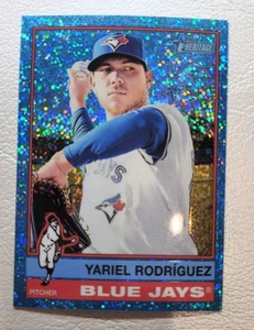 2025 Topps Heritage - Yariel Rodriguez #357 Chrome Light Blue Sparkle Refractor - Picture 1 of 2
