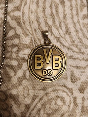 Cadena collar colgante doble cara fútbol Borussia Dortmund  Foto 1 de 2
