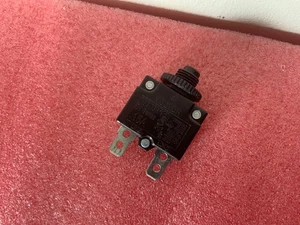 DKN EZ RUN TREADMILL CIRCUIT BREAKER - 15AMP - Picture 1 of 4