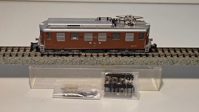 LOCOMOTORA ELÉCTRICA Ae 4/4 SUIZA (BLS) ÉPOCA III HOBBYTRAIN 11441 (E532) - Imagen 1 de 4