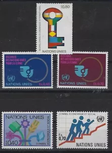 v5664 UNO-Genf MiNr 88 + 89/90 + 94/95 ** unter Nominale - Bild 1 von 1