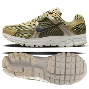 Nike Zoom Vomero 5 Oliva/Hueso Claro/Negro FJ1915-200 Hombres MUESTRA Zapatos Talla 10 - Imagen 1 de 12