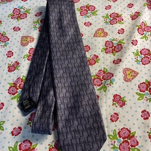 M&S Marks & Spencer St Michael Men's Vintage Pure Italian Silk Classic Tie - Picture 1 of 6